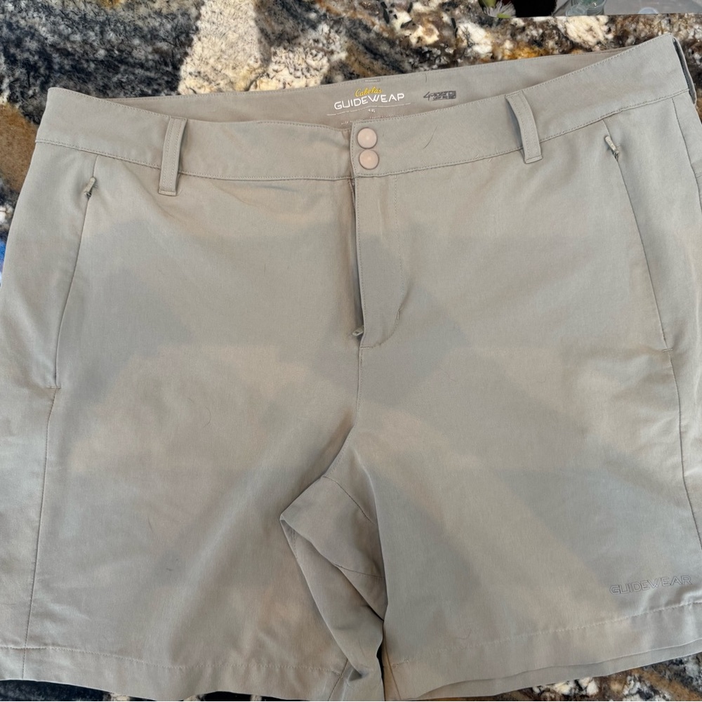 Cabela's taupe Cargo Shorts with Classic Design